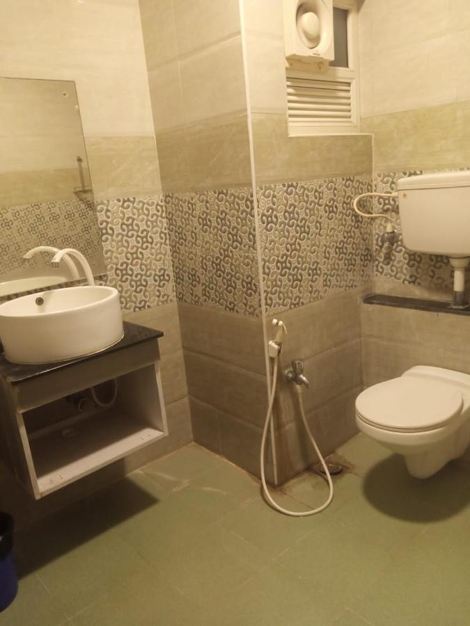 Svs Grande Hotel Pudukkottai Ngoại thất bức ảnh