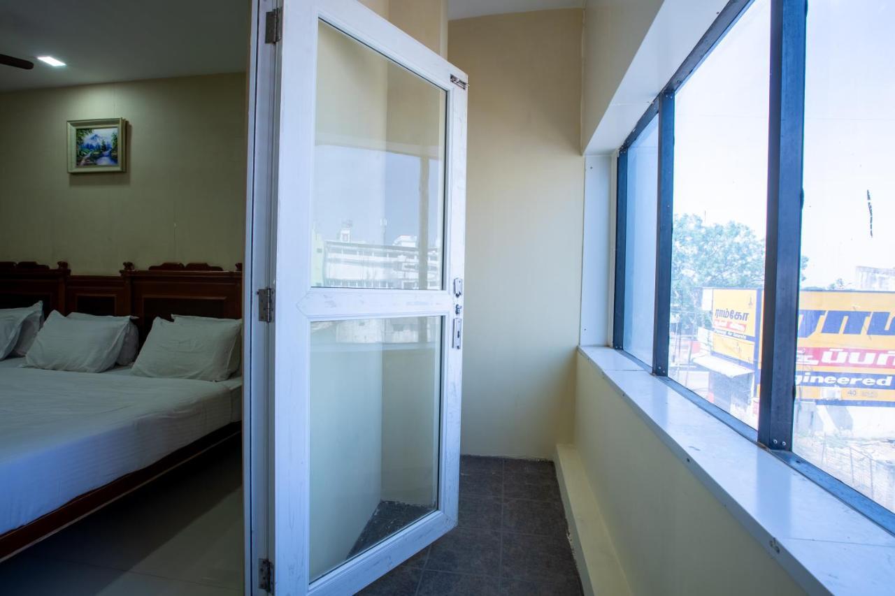 Svs Grande Hotel Pudukkottai Ngoại thất bức ảnh