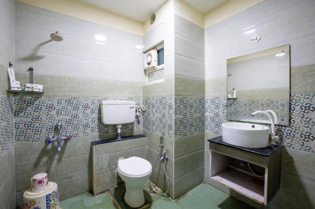 Svs Grande Hotel Pudukkottai Ngoại thất bức ảnh