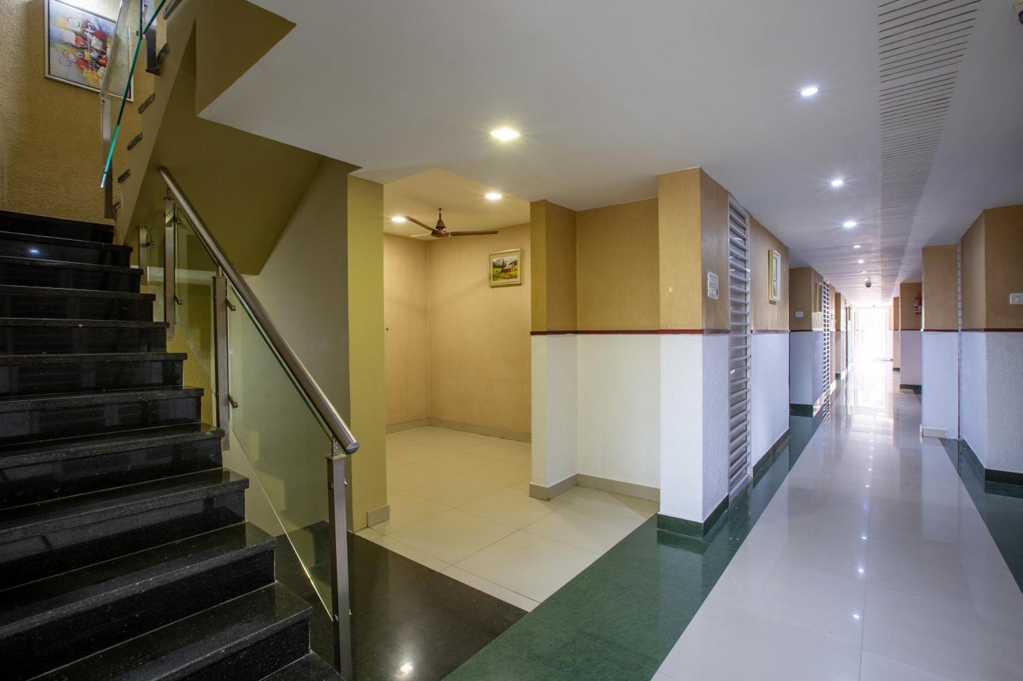 Svs Grande Hotel Pudukkottai Ngoại thất bức ảnh